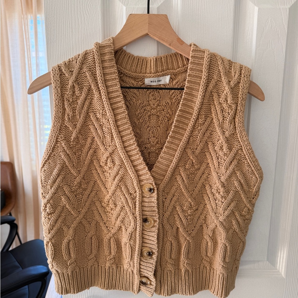 Mod Ref Tan Cable Knit V-Neck Sweater Vest